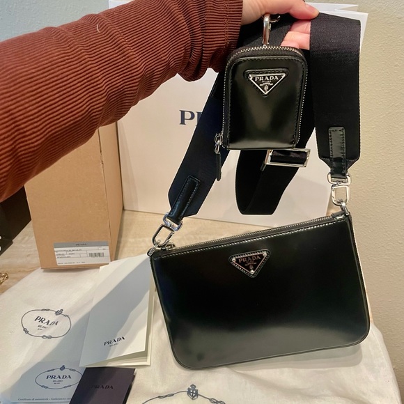 Brand New! AUTHENTIC Prada Brushed Calfskin Re-edition Crossbody with coin pouch - Picture 3 of 13